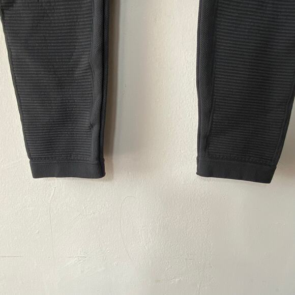 Belly Bandit Maternity‎ Compression Leggings Charcoal Size L Over Belly Support - Picture 5 of 9